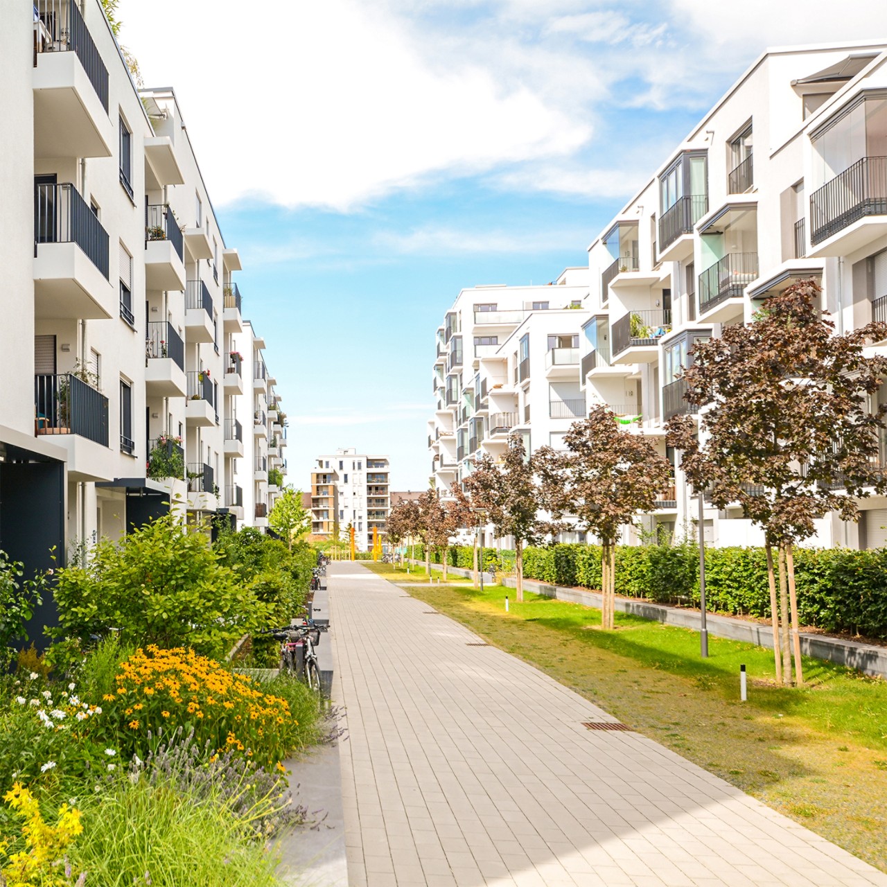 multi-unit-residential-buildings-exterior-getty-574843943-1500x1500.jpg