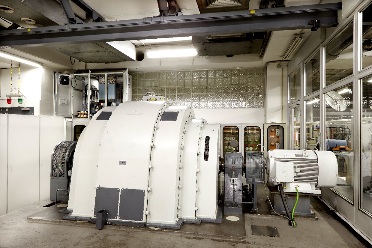 eaton-css-I2PS-surge-generator.jpg