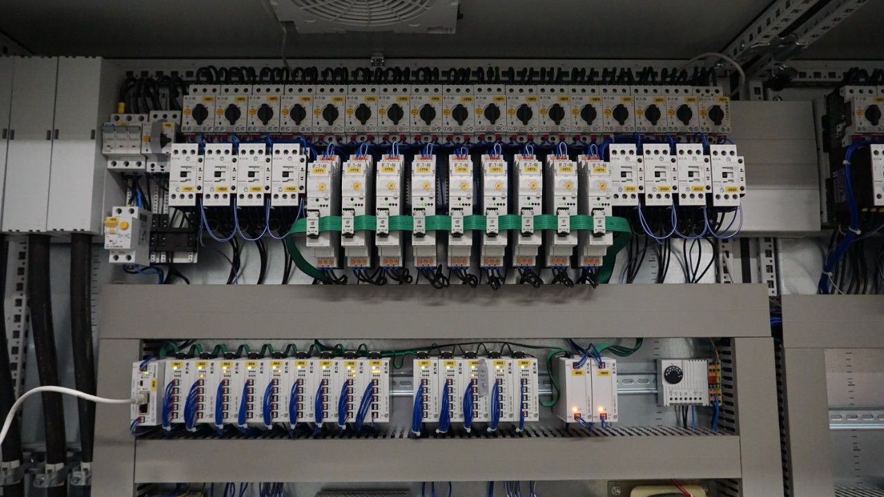 eaton-css-wertholz-control-cabinet.jpg