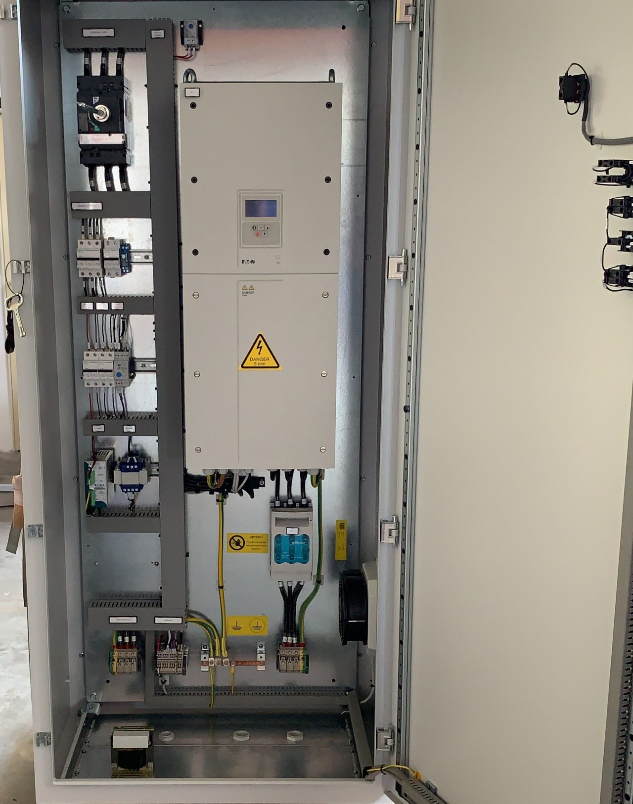 eaton-gefion-contro-cabinet-Foto_5.jpg