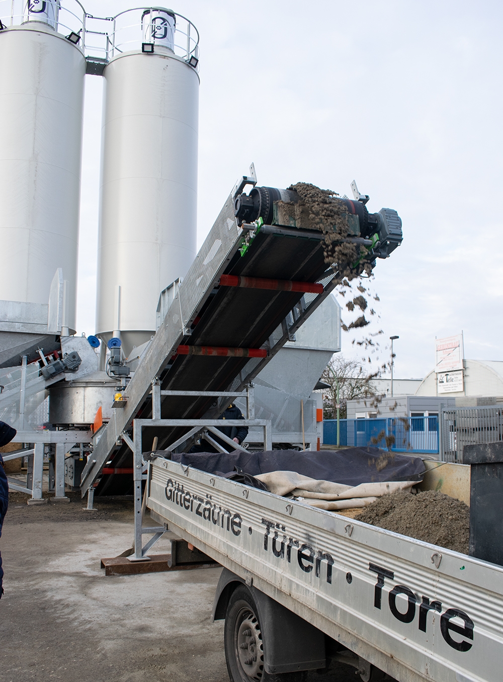 eaton-css-getec-tower-concrete-filling-station.jpg