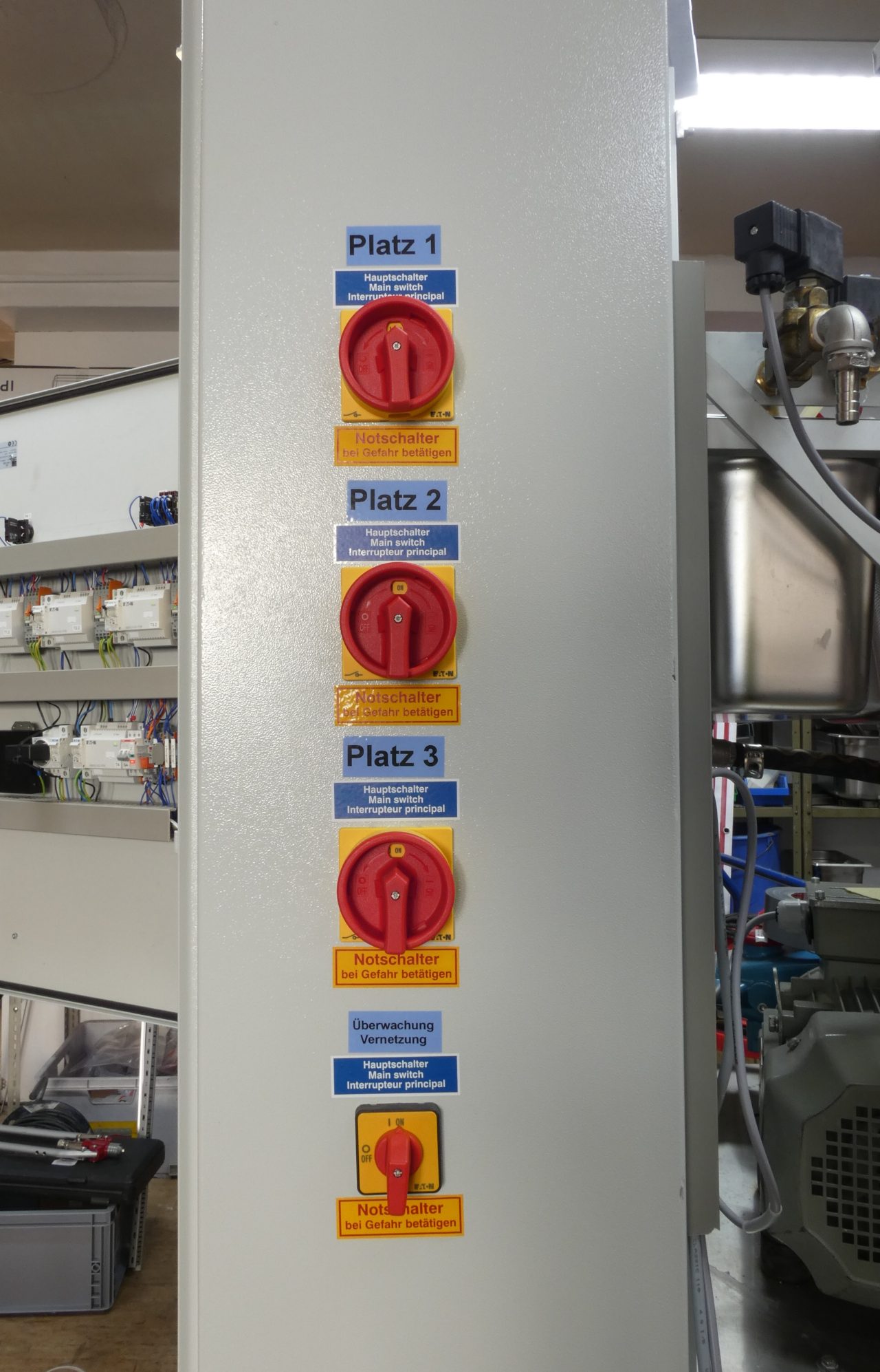 eaton-css-hanle-ready2wash-main-switches.jpg