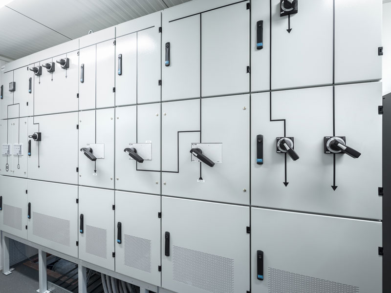 distribution-device-and-Power-Distribution-Units..jpg