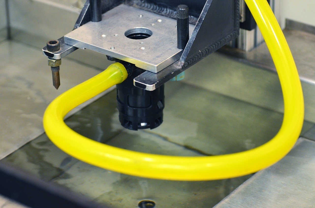 Liquid shut-off height test stand