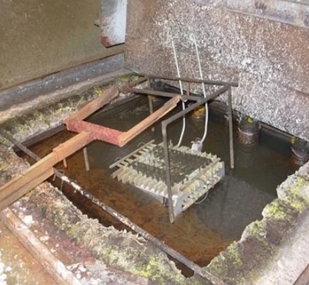 Eaton large brazing molten salt